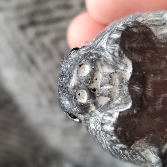 VTG Wolf Original Beaver Sculpture Canadian Resin Cast Carving Figurine - Picture 8 of 9